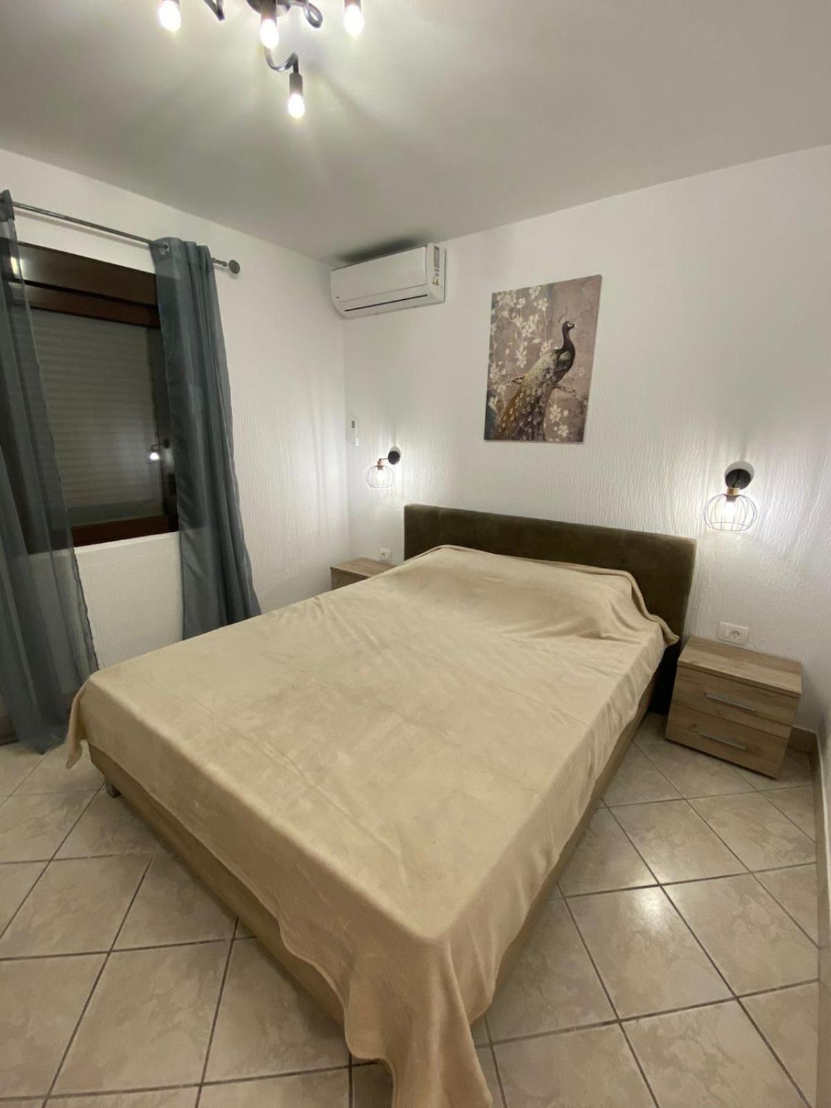 Apartmani Lime Petrovac ภายนอก รูปภาพ