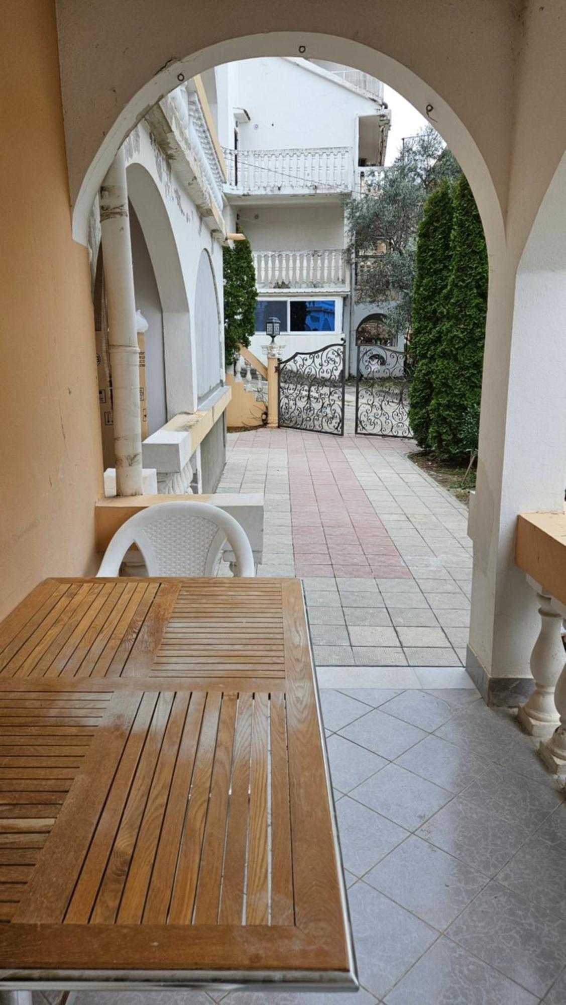 Apartmani Lime Petrovac ภายนอก รูปภาพ