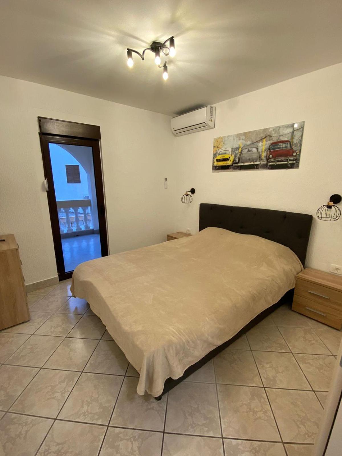 Apartmani Lime Petrovac ภายนอก รูปภาพ