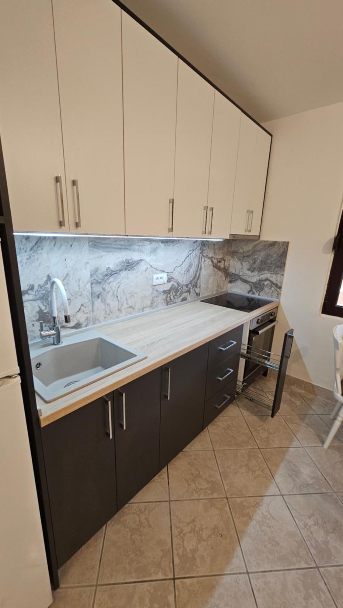 Apartmani Lime Petrovac ภายนอก รูปภาพ