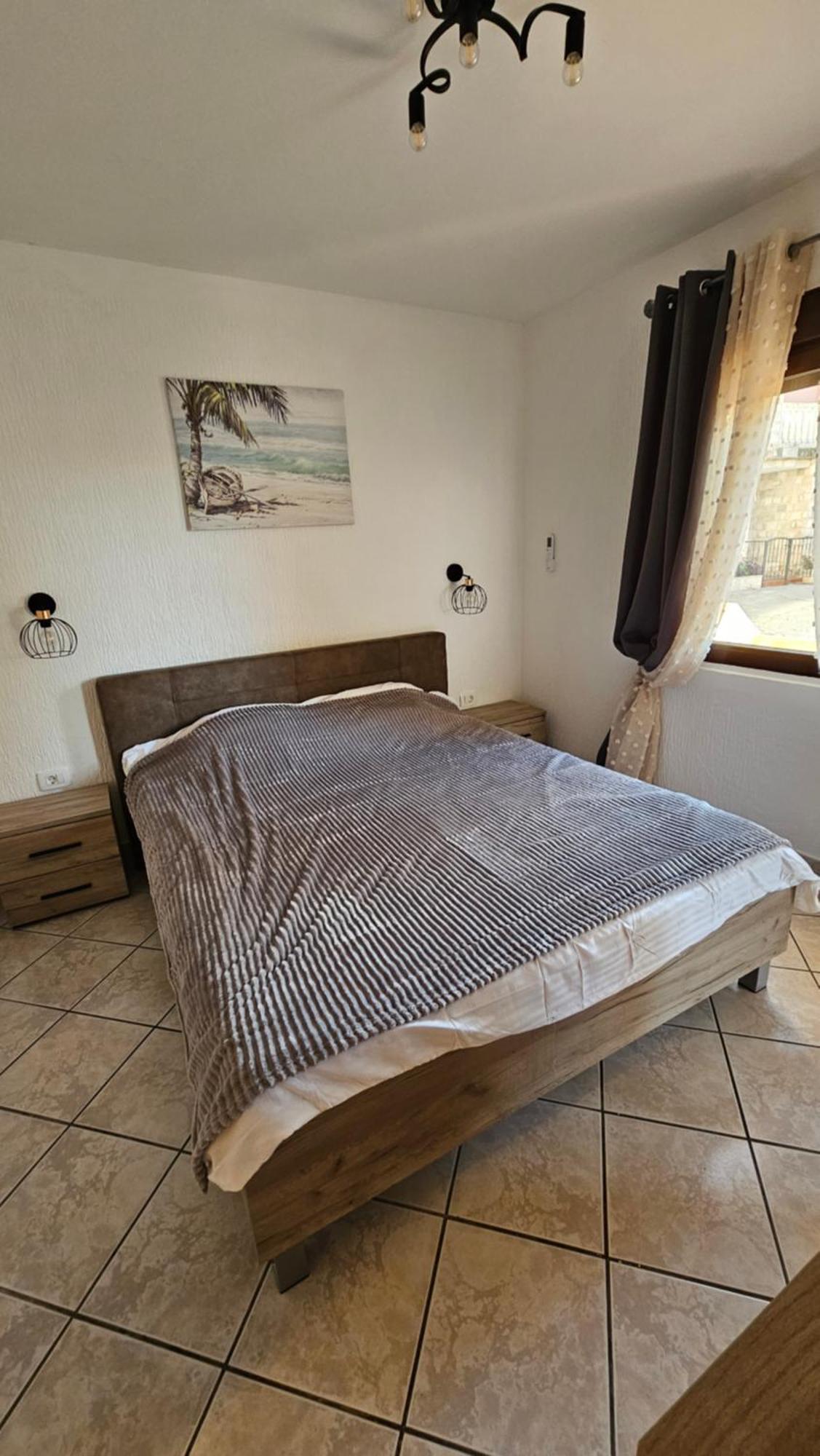 Apartmani Lime Petrovac ภายนอก รูปภาพ