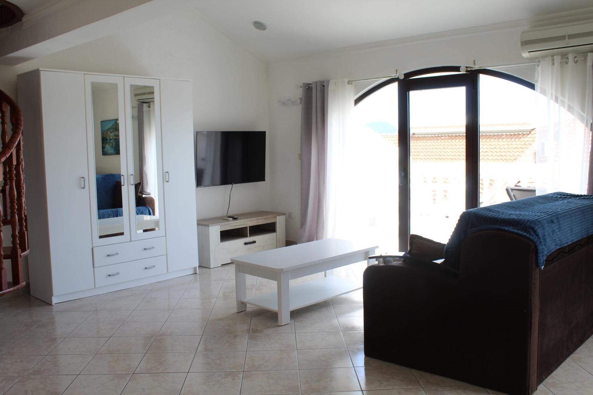 Apartmani Lime Petrovac ภายนอก รูปภาพ