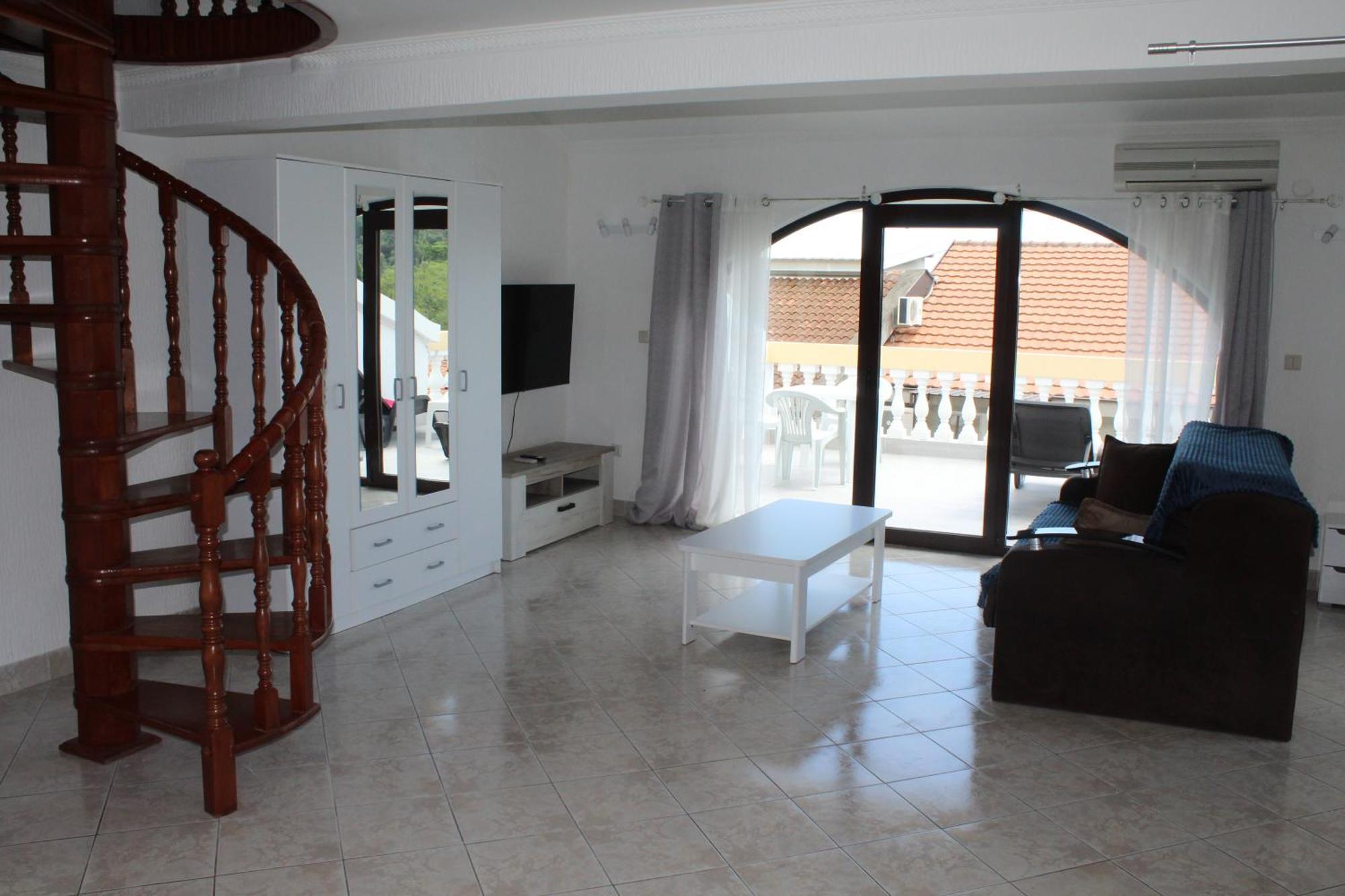 Apartmani Lime Petrovac ภายนอก รูปภาพ